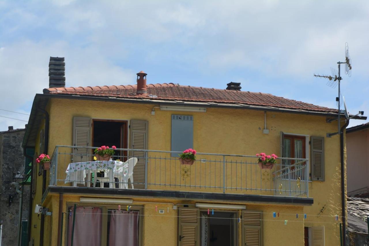 Agriturismo Ghirlanda Norma Rita Carrodano Inferiore Exteriér fotografie