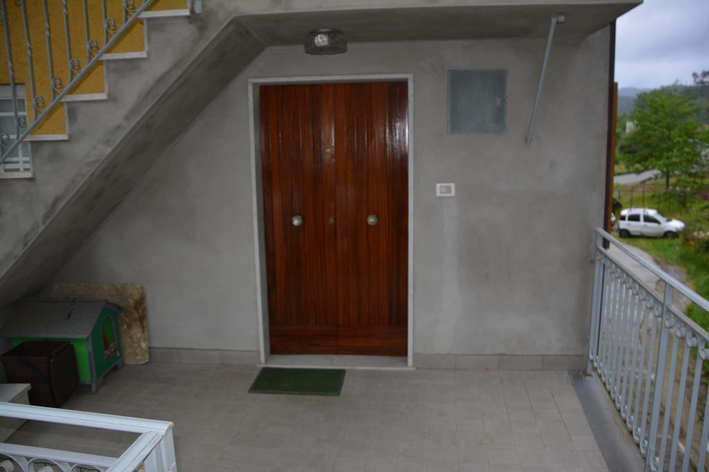 Agriturismo Ghirlanda Norma Rita Carrodano Inferiore Exteriér fotografie